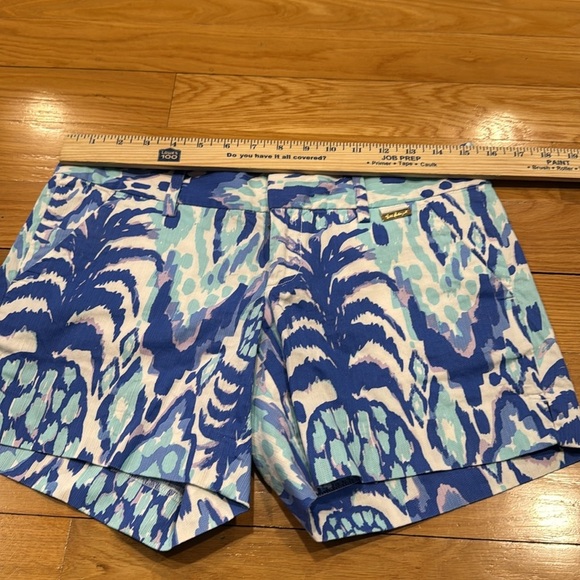 Lilly Pulitzer the callan short  5’ inseam size 2. - Picture 6 of 10